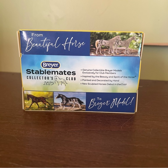 2025 Breyer Collector Club Lot of 2 Stablemates - Picture 2 of 4